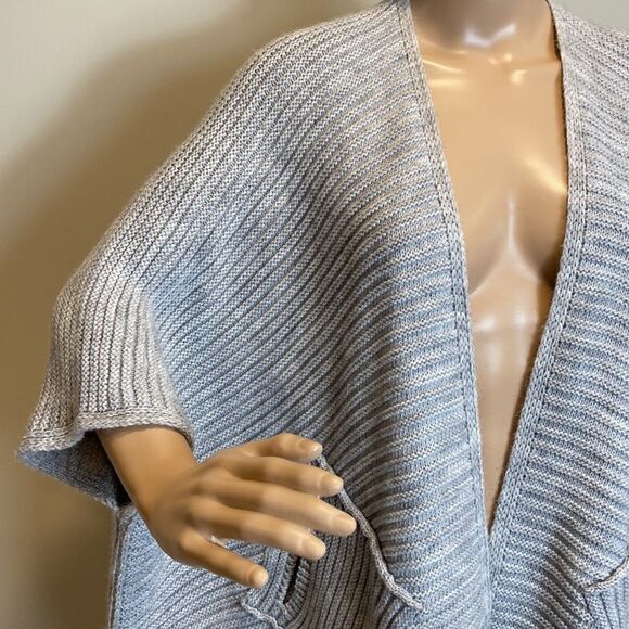 Coco Gio Italian gray rib knit cape cardigan One Size - Picture 3 of 8